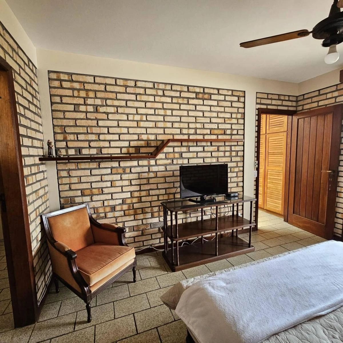 Стиральная машина и 4 спальни: дом 280 м² — photo 36