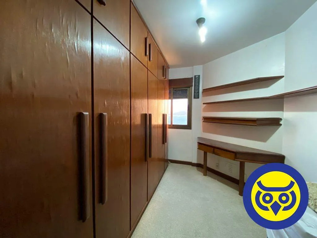 Furnished apartment on the 10th floor with water views — photo 17