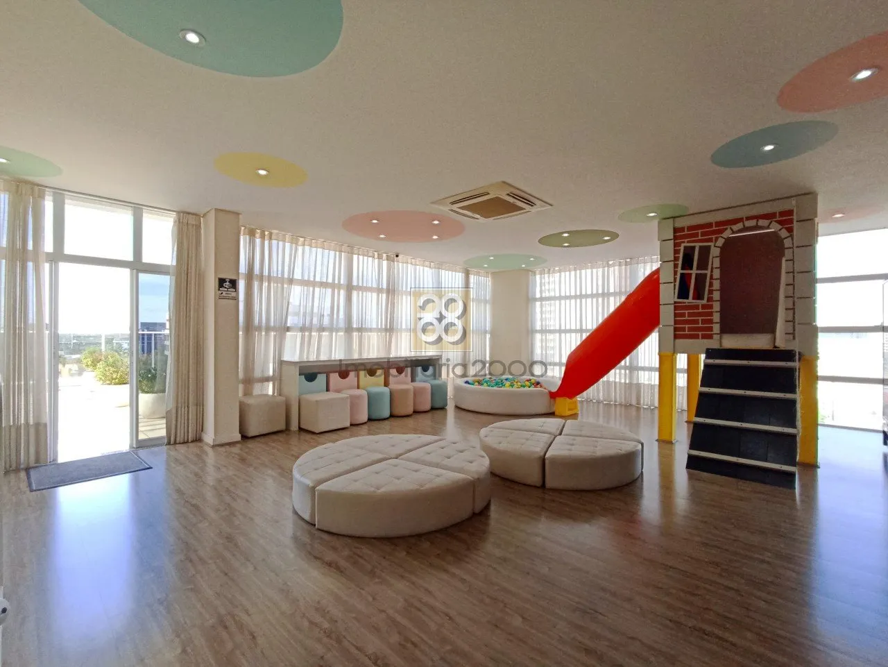 1-bedroom apartment with 50 m² and 1 parking spot — photo 19