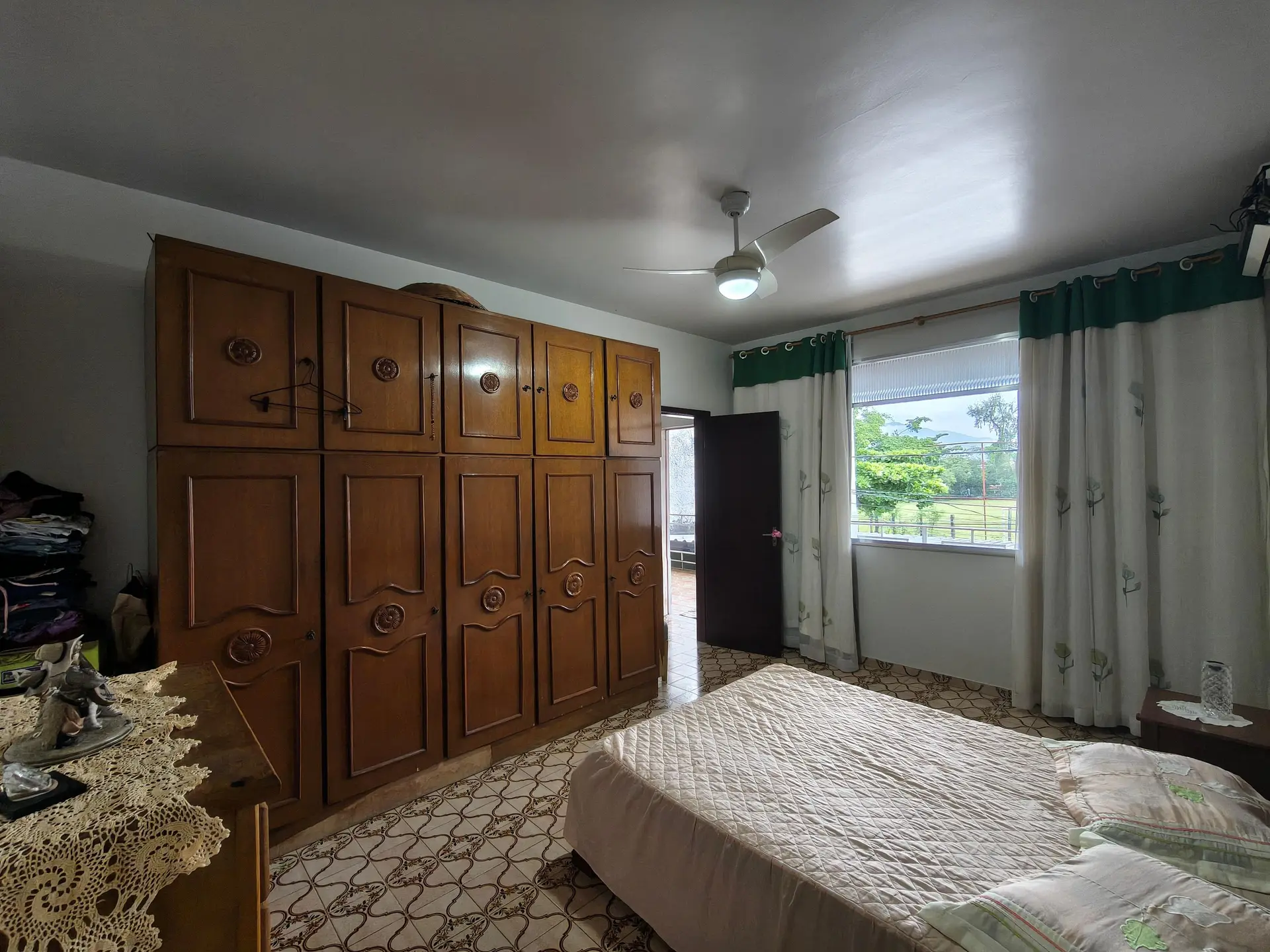 Furnished house with 5 bedrooms and 5 bathrooms — photo 74