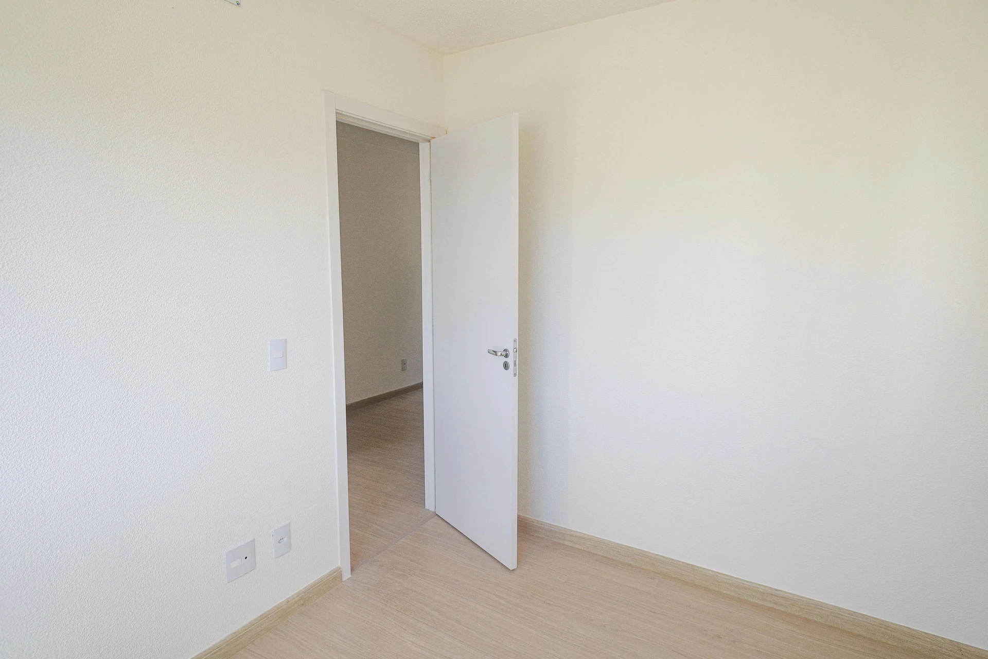 Apartamento sin amueblar de 2 dormitorios con plaza y lavandería — photo 30