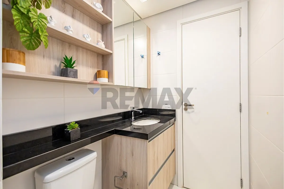 Glass-enclosed balcony in a 2-bedroom apartment, 69 m² — photo 4
