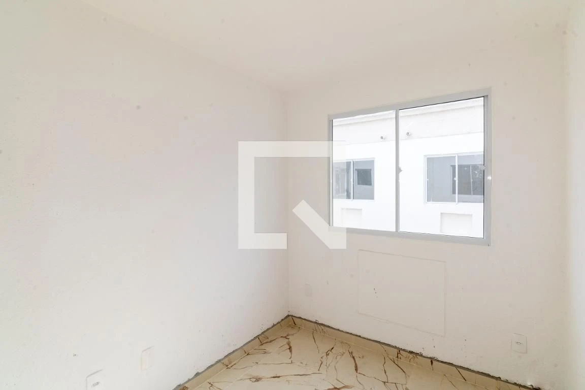Apartamento com 2 quartos e área de serviço com tanque — photo 31