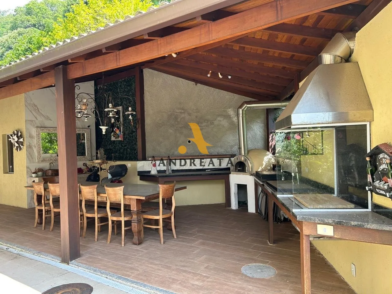 Casa em condomínio com 5 quartos e 5 banheiros — photo 2