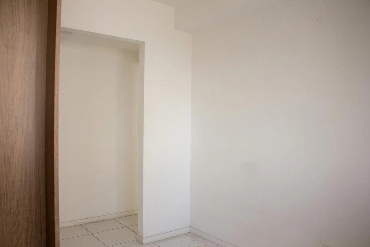 2-bedroom apartment with a glass-enclosed balcony — photo 31