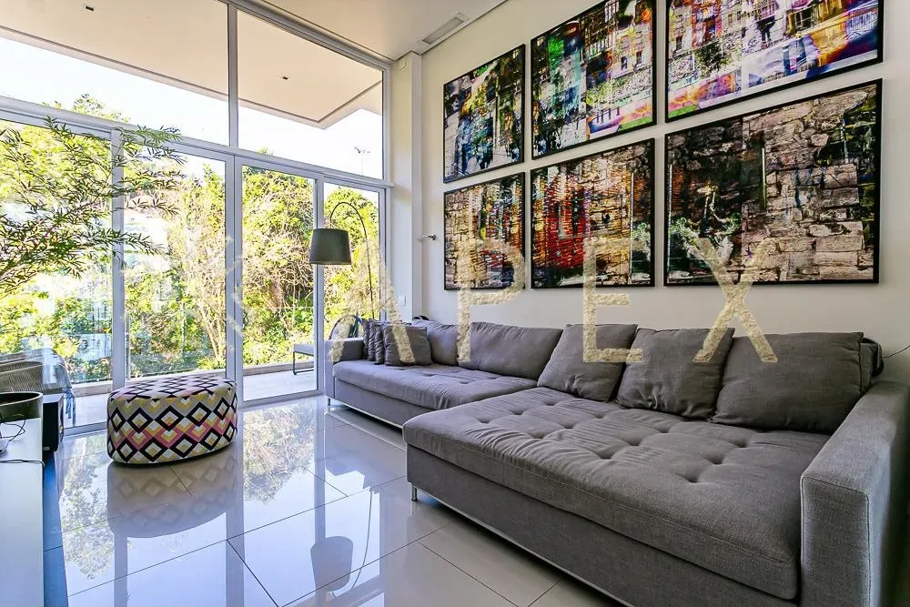 6 en-suite bedrooms, 9 bathrooms, 1600 m² and BBQ — photo 48