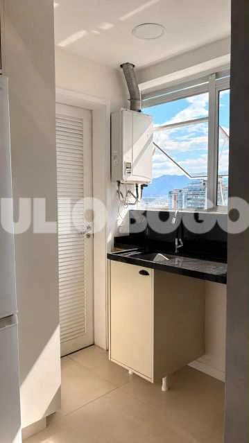 Furnished duplex penthouse with 3 en-suite bedrooms and 180 m² — photo 23