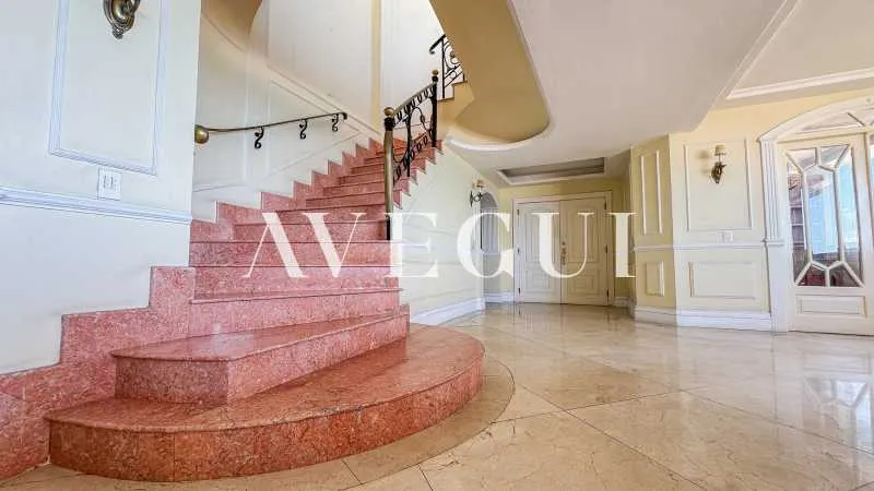 Триплекс 1077 м² с балконом — photo 15