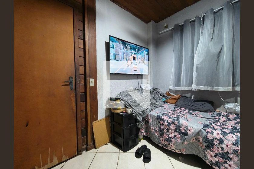 3-bedroom house with a walk-in closet — photo 17