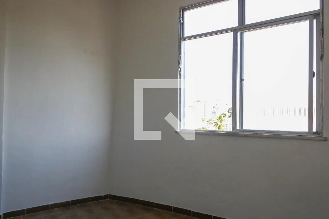Apartamento com 2 quartos e cozinha fechada com fogão a gás — photo 38