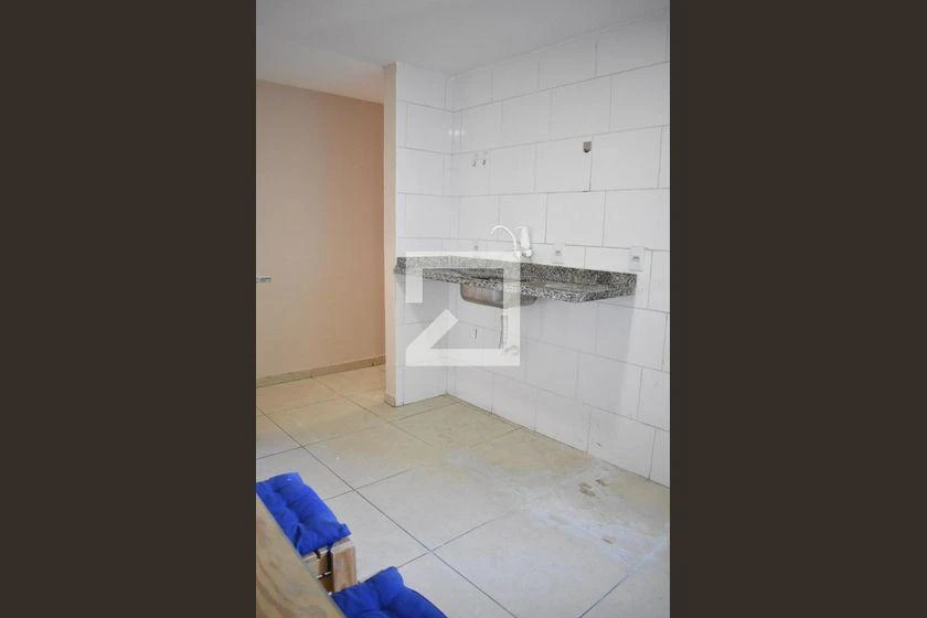 Apartment with parking and a glass-enclosed shower — photo 35