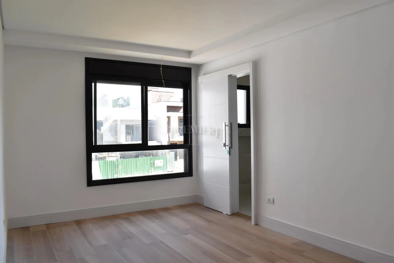 House with 3 en-suite bedrooms and private BBQ — photo 6