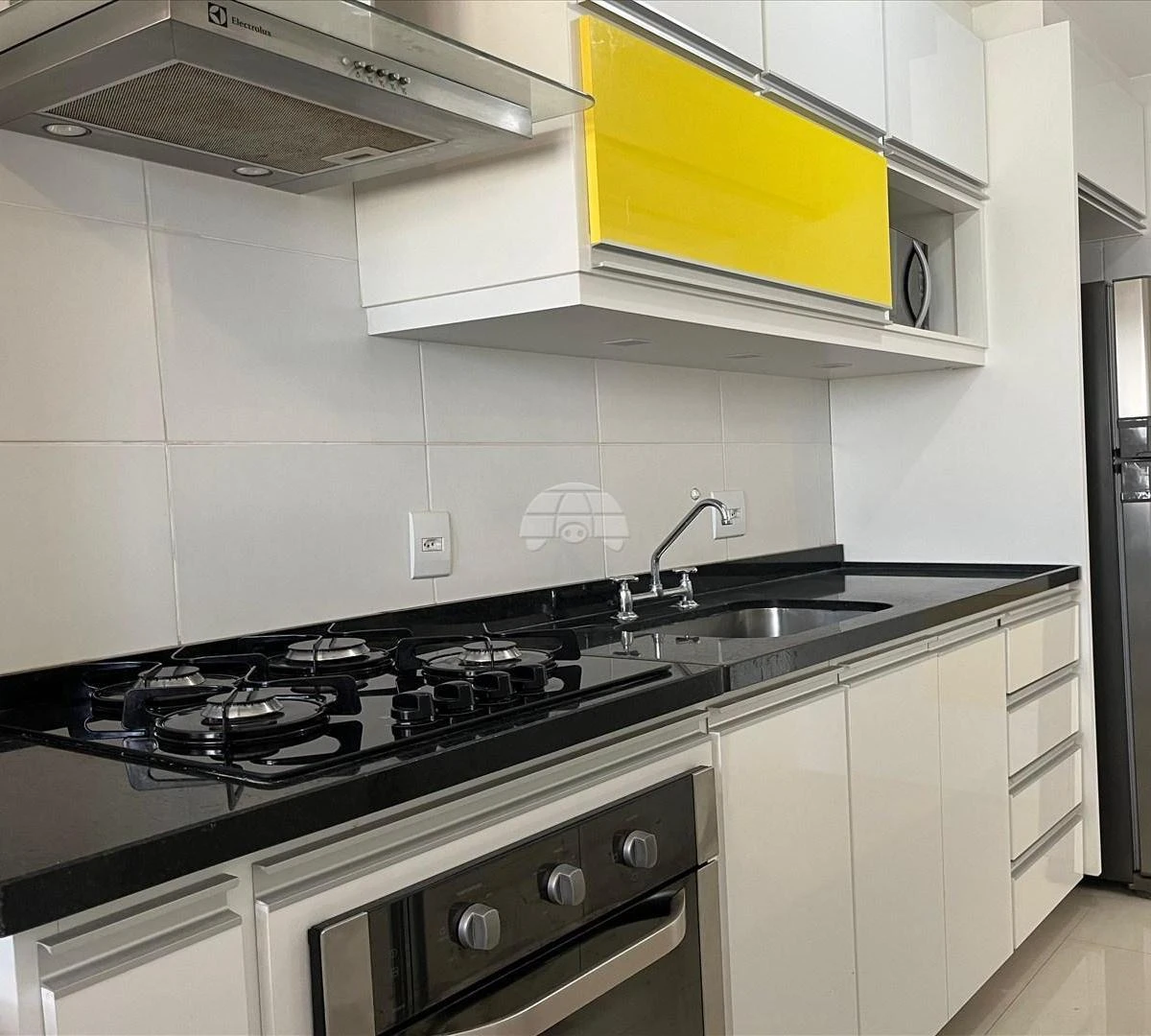 Furnished apartment, 69 m², with a dryer — photo 12