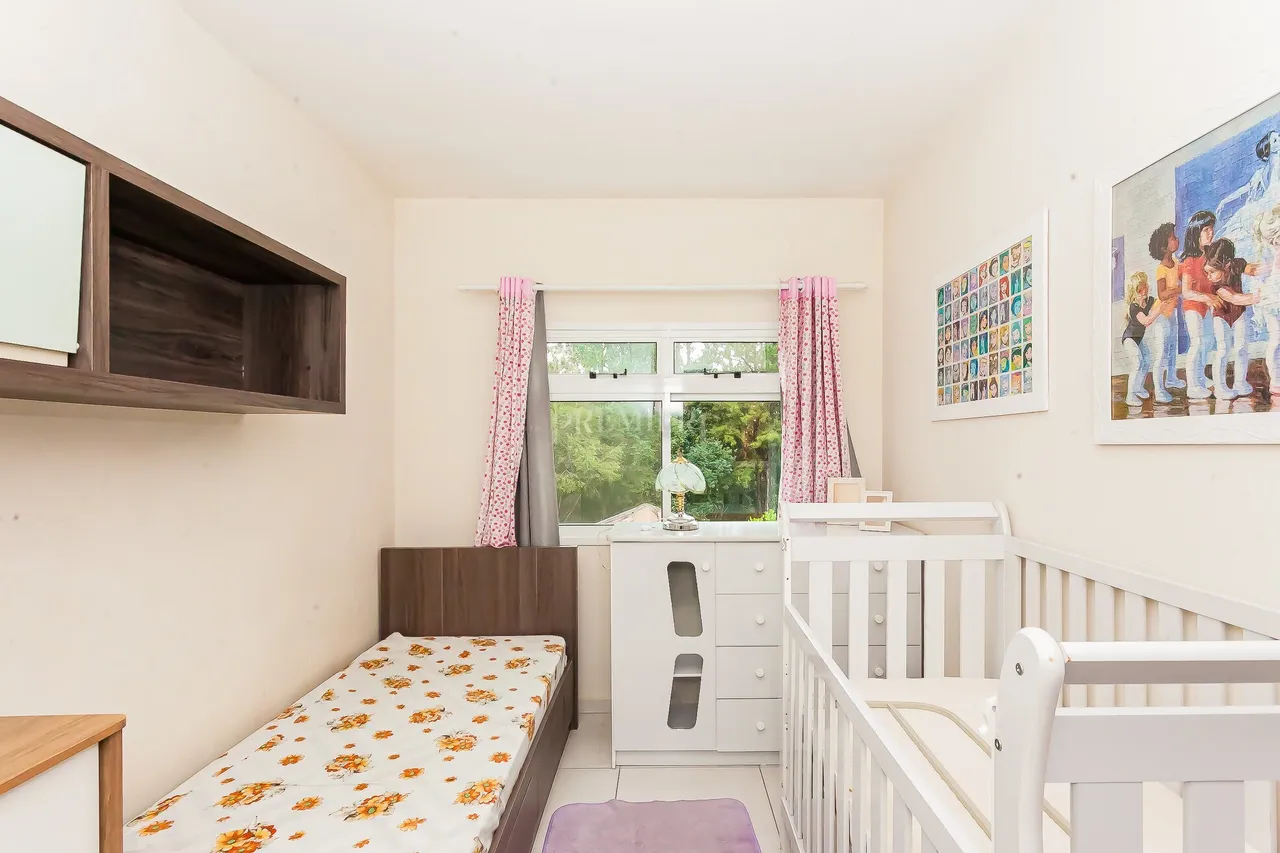 House with 4 bedrooms, 1 en-suite, 4 bathrooms — photo 18