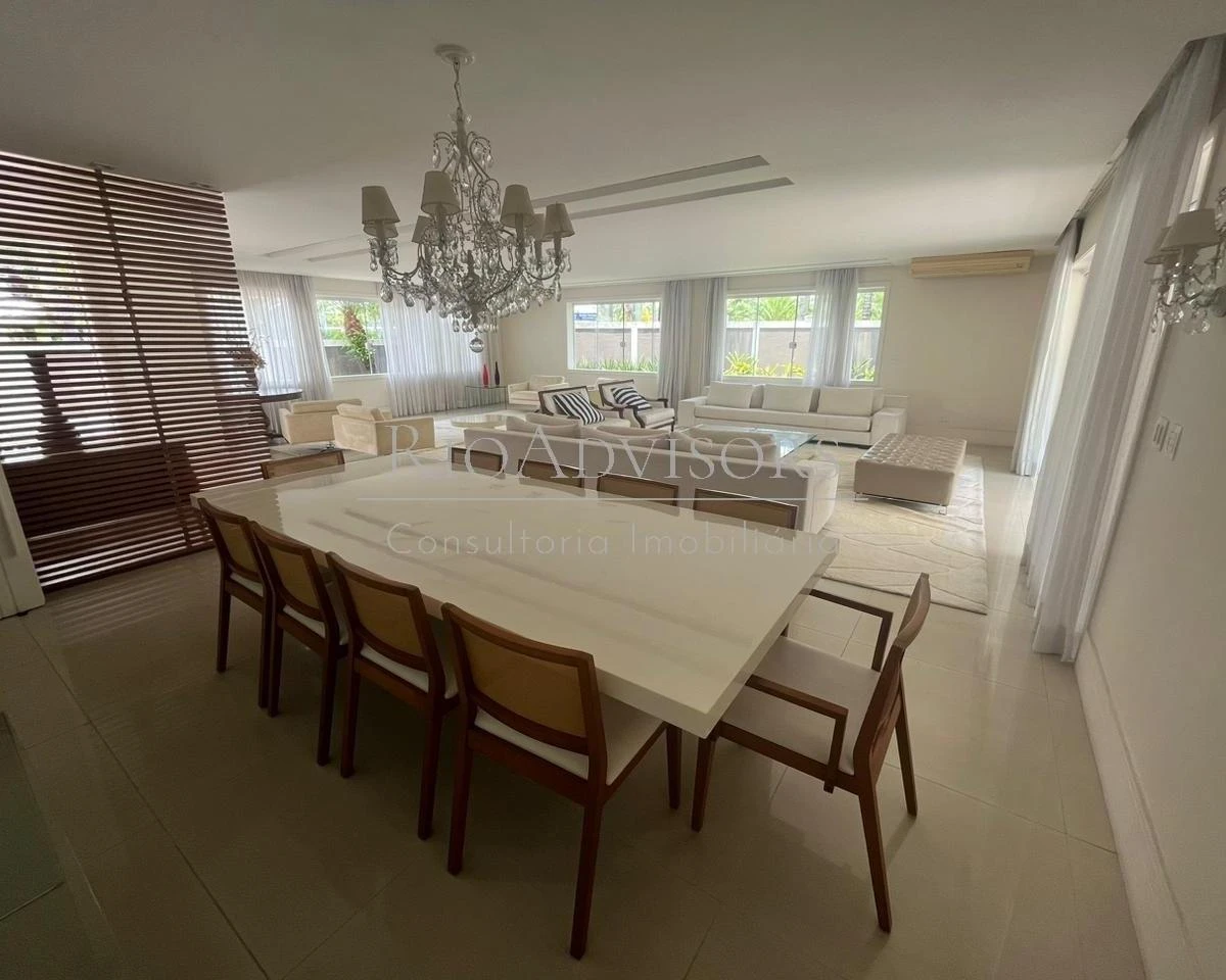 House 890 m² with 6 en-suite bedrooms and gas kitchen — photo 9