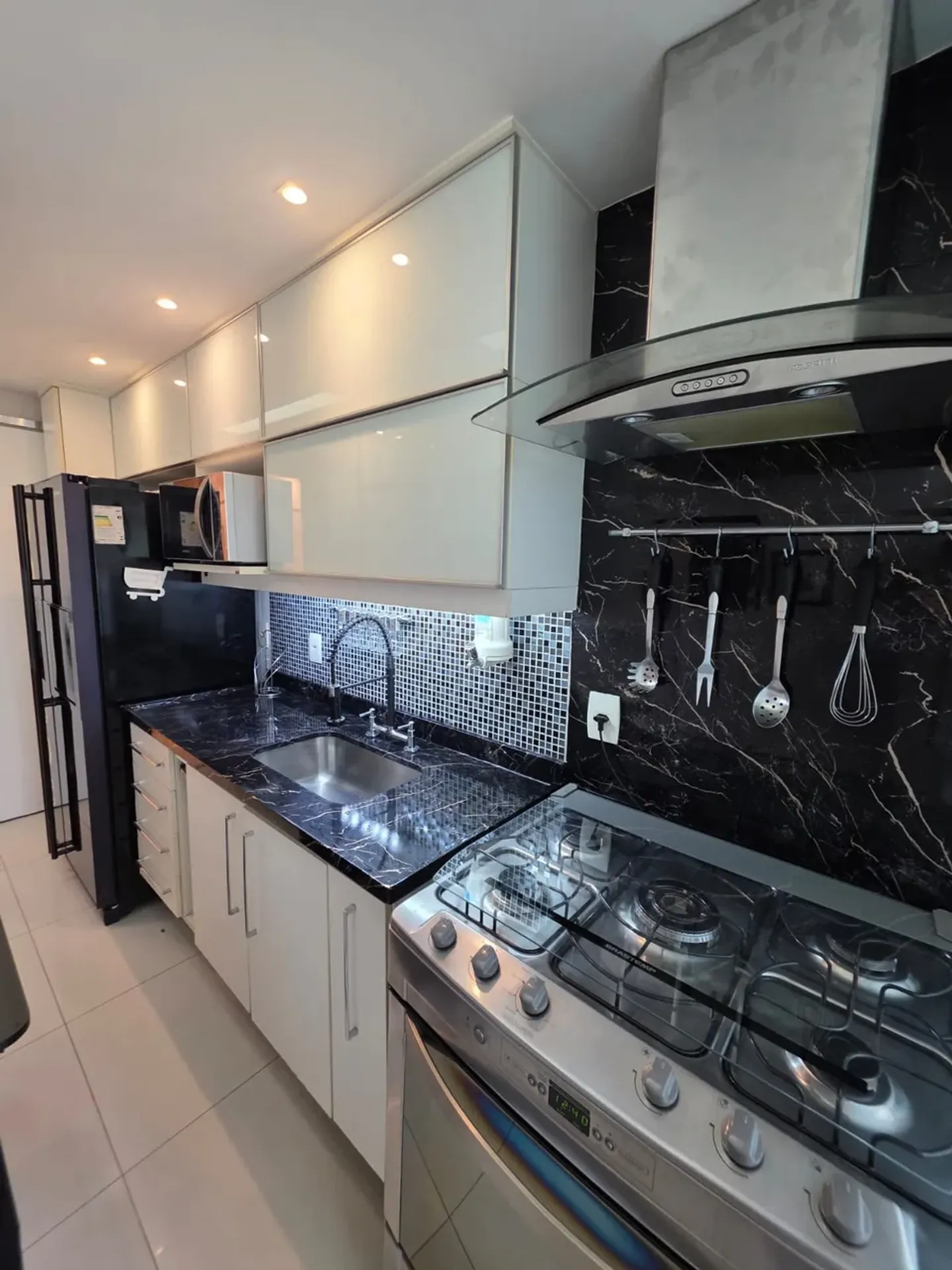 90 m² apartment with 3 bedrooms, balcony and BBQ — photo 2