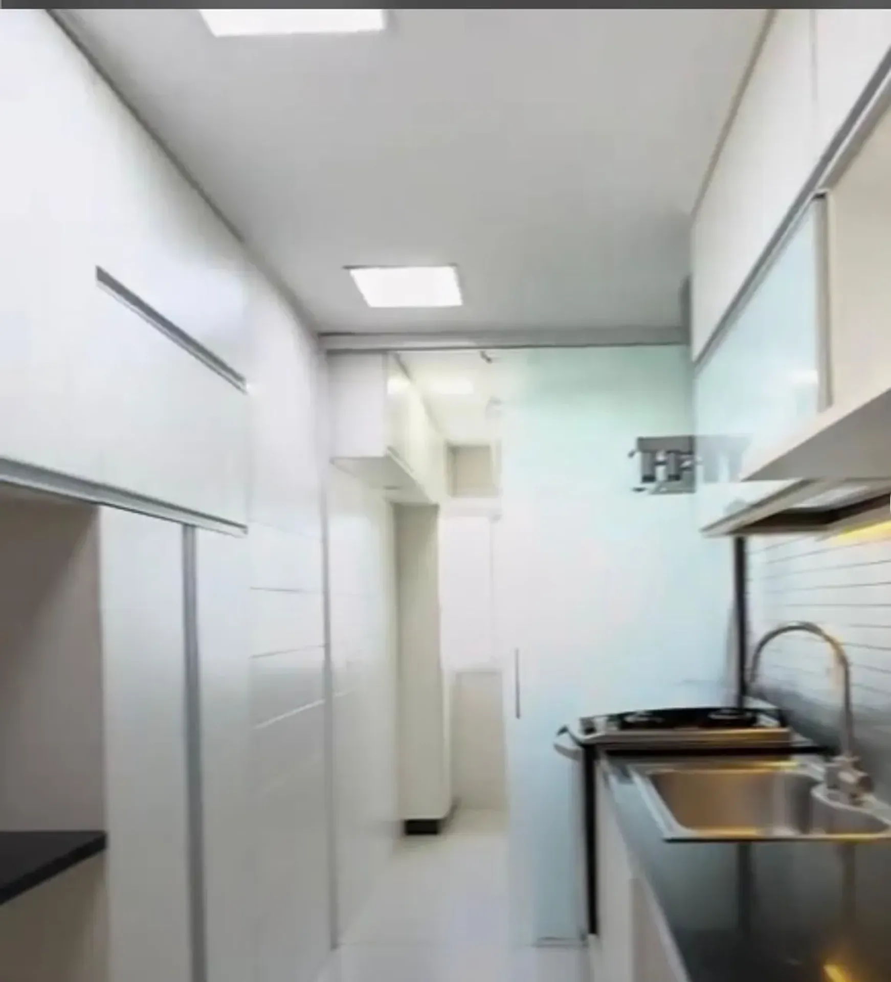 Apartamento com 4 quartos e cozinha fechada a gás — photo 34