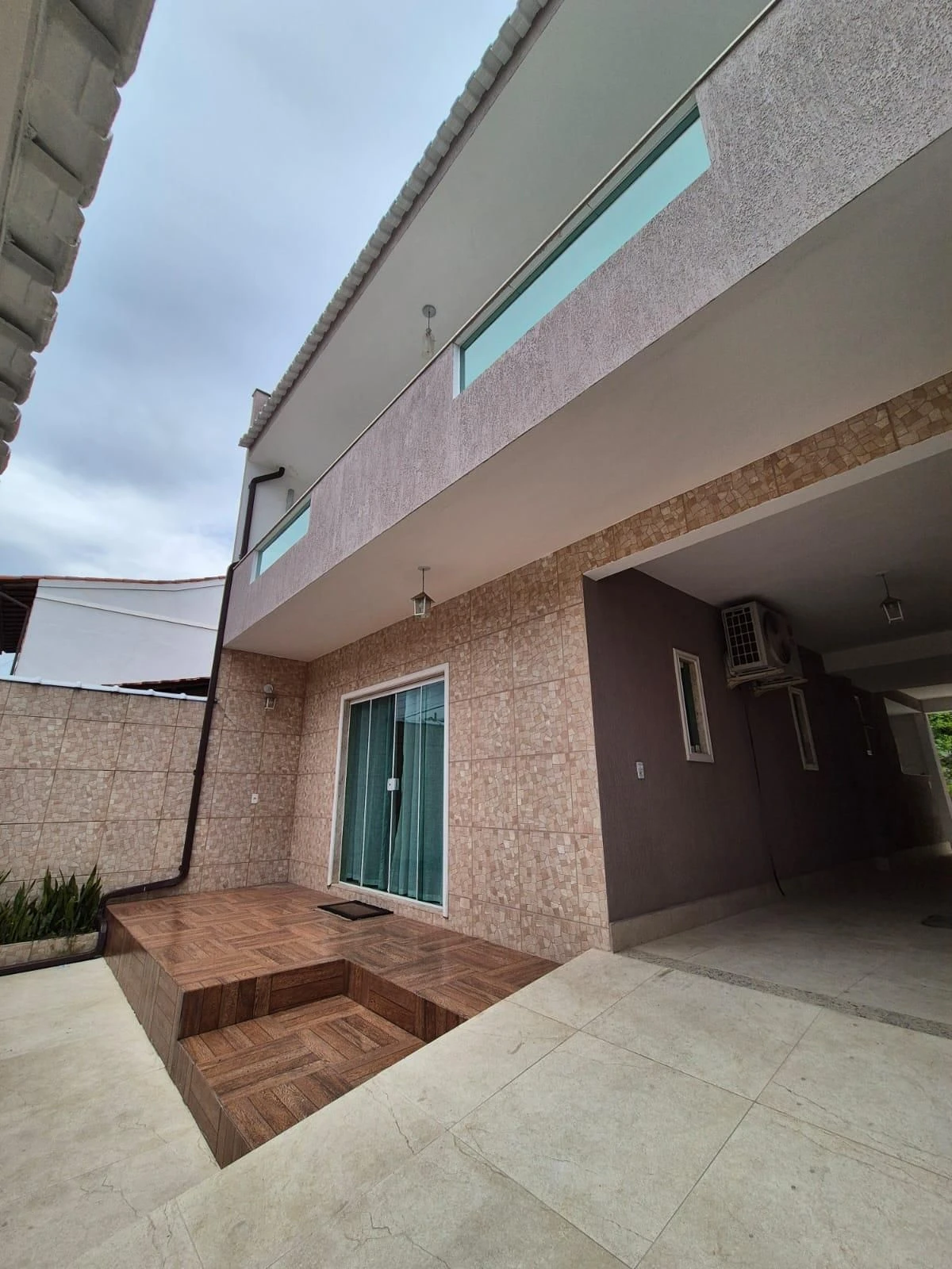 Unfurnished house with 5 bedrooms and integrated kitchen — photo 12