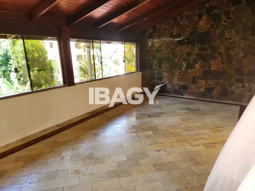 6-bedroom house with 600 m²; 3 suites and 5 bathrooms — photo 9