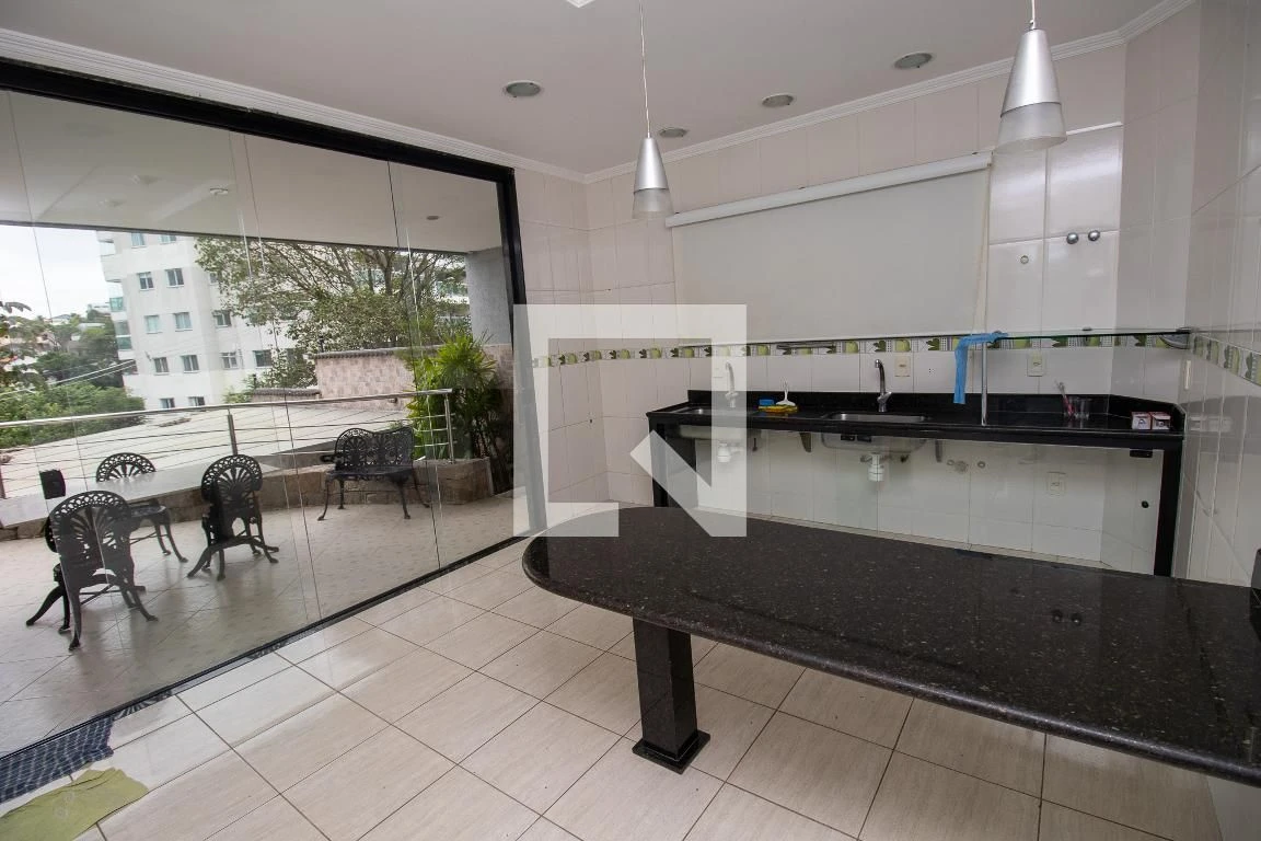 Casa com 3 suítes e quintal privativo com churrasqueira — photo 84