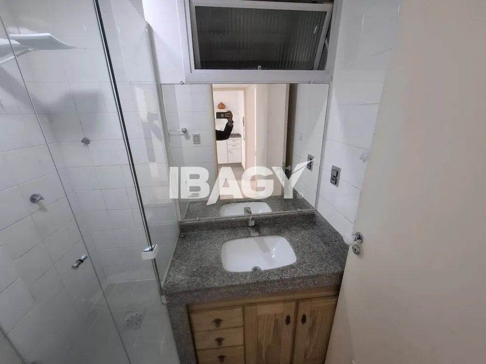 Apartamento amueblado de 2 dormitorios, 75 m² y garaje — photo 11