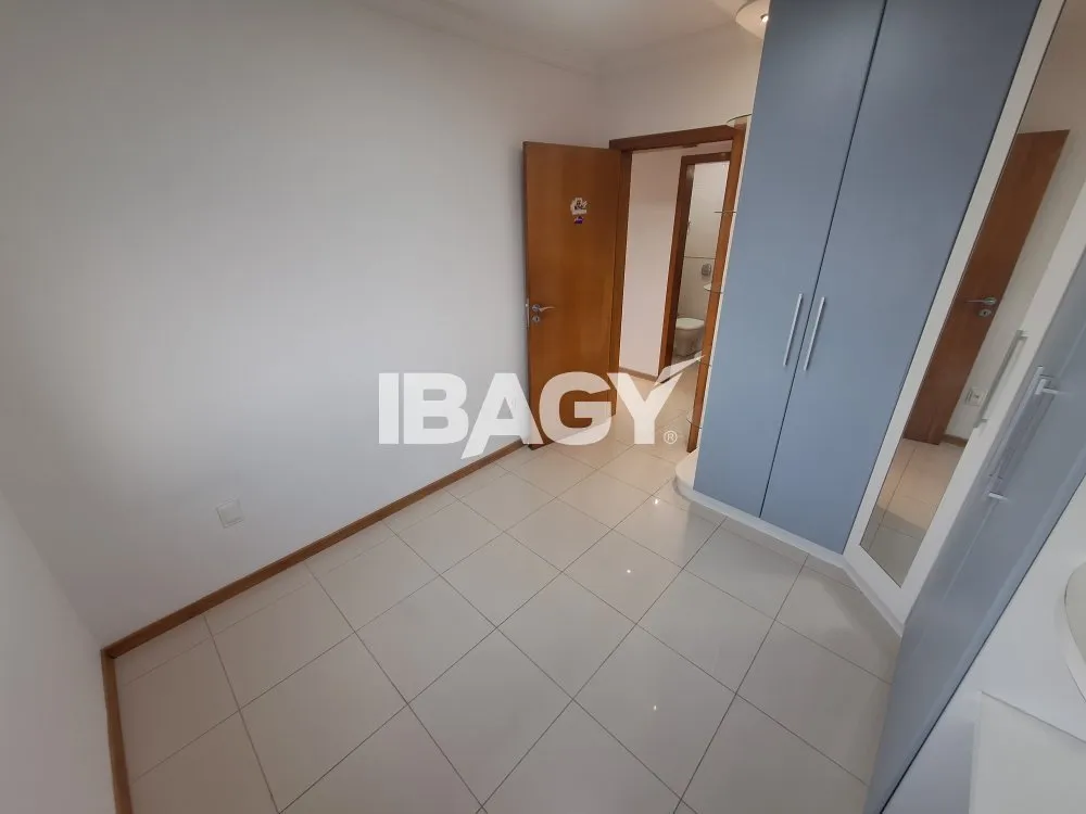 3-bedroom apartment with 3 bathrooms and 129 m² — photo 10