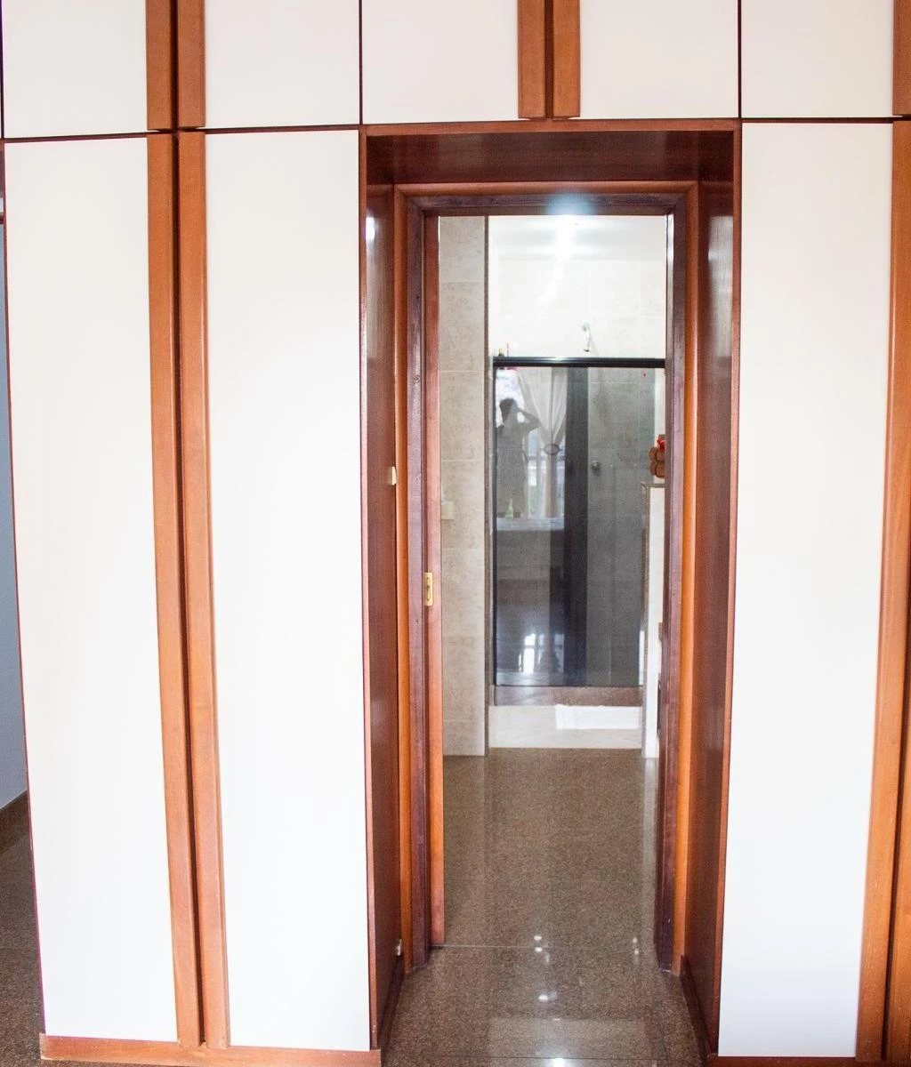 Apartment with 4 bedrooms (1 en-suite) and 167 m² — photo 17