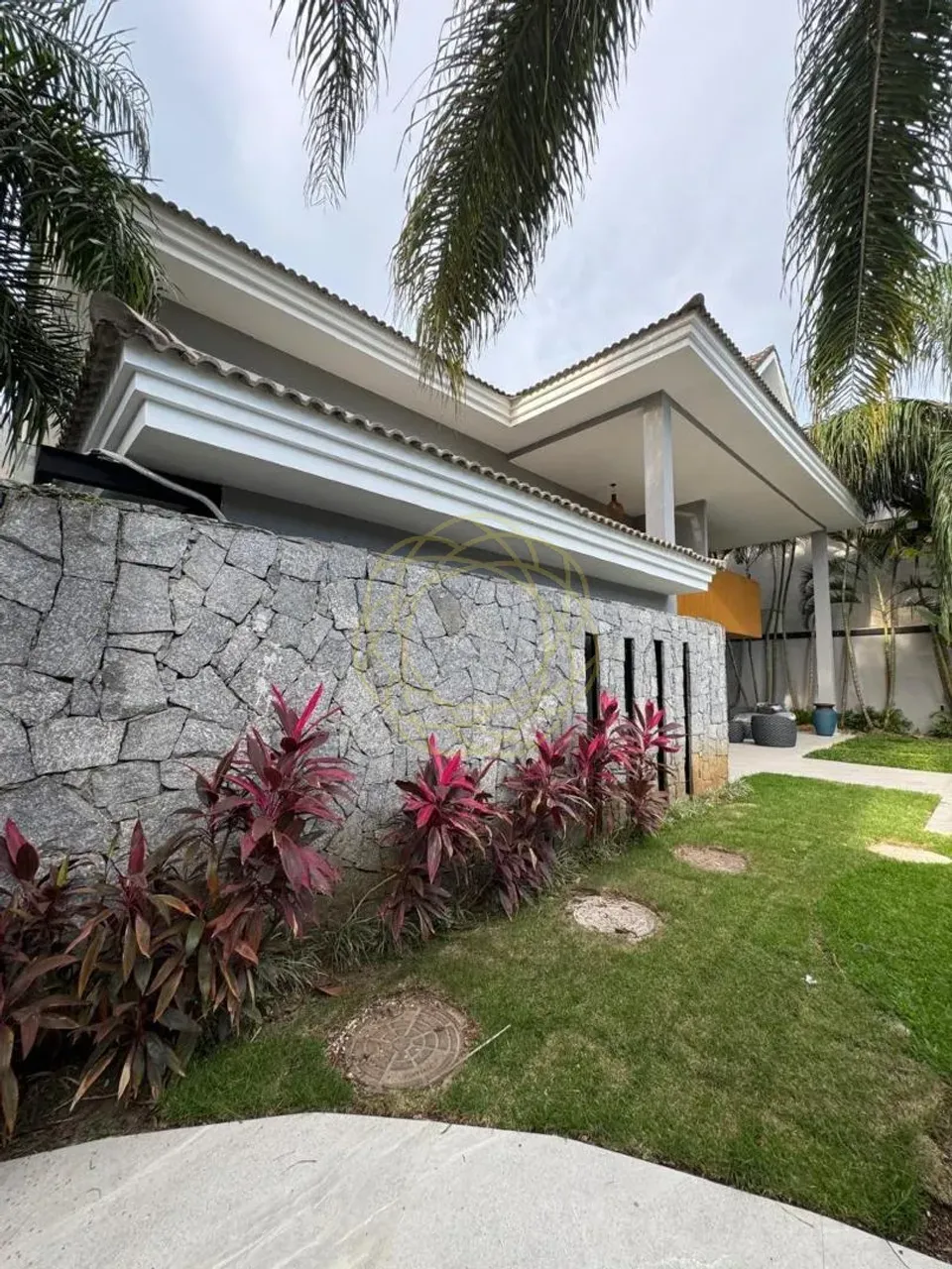 House with 5 bedrooms and 5 bathrooms with gas kitchen — photo 13