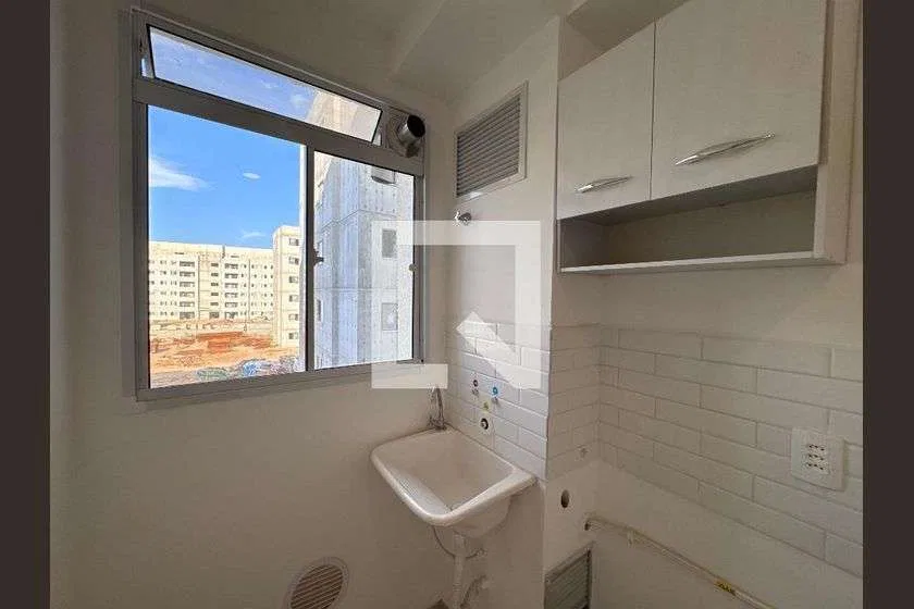 Wood or laminate floors in a 2-bedroom apartment, 48 m² — photo 8