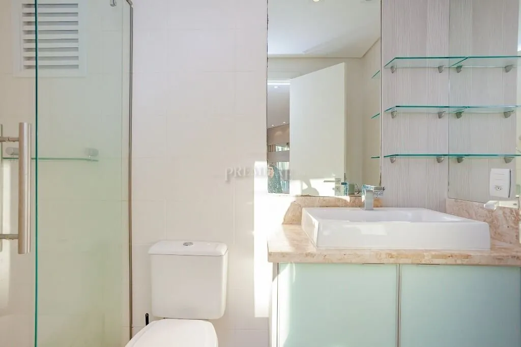 2-bedroom apartment in a building with a sauna — photo 14
