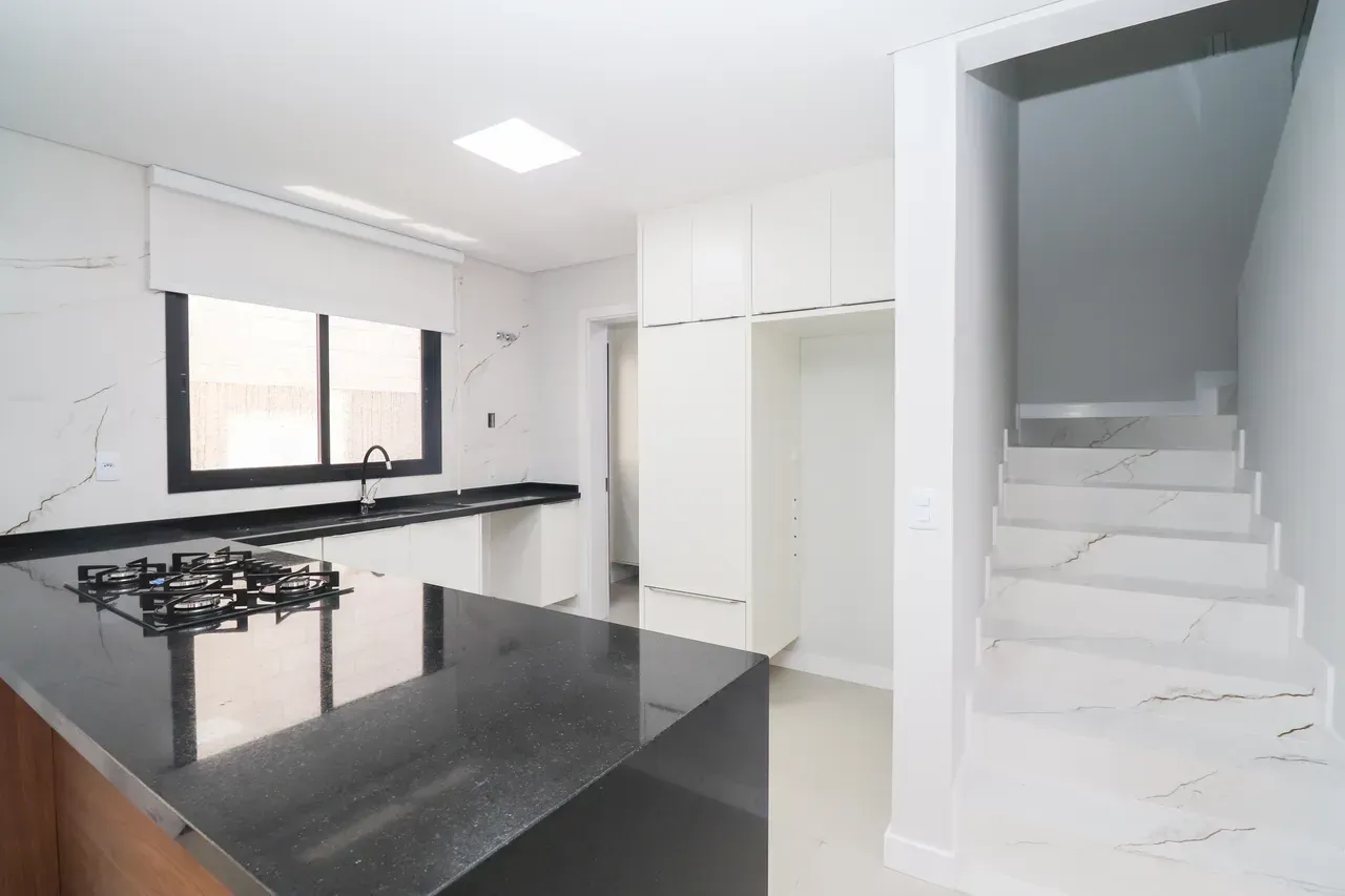 Condominium house for rent with 285 m², 3 bedrooms