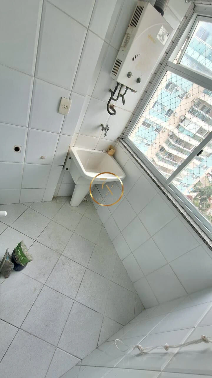 Застеклённый балкон и 2 спальни: квартира 70 м² — photo 27