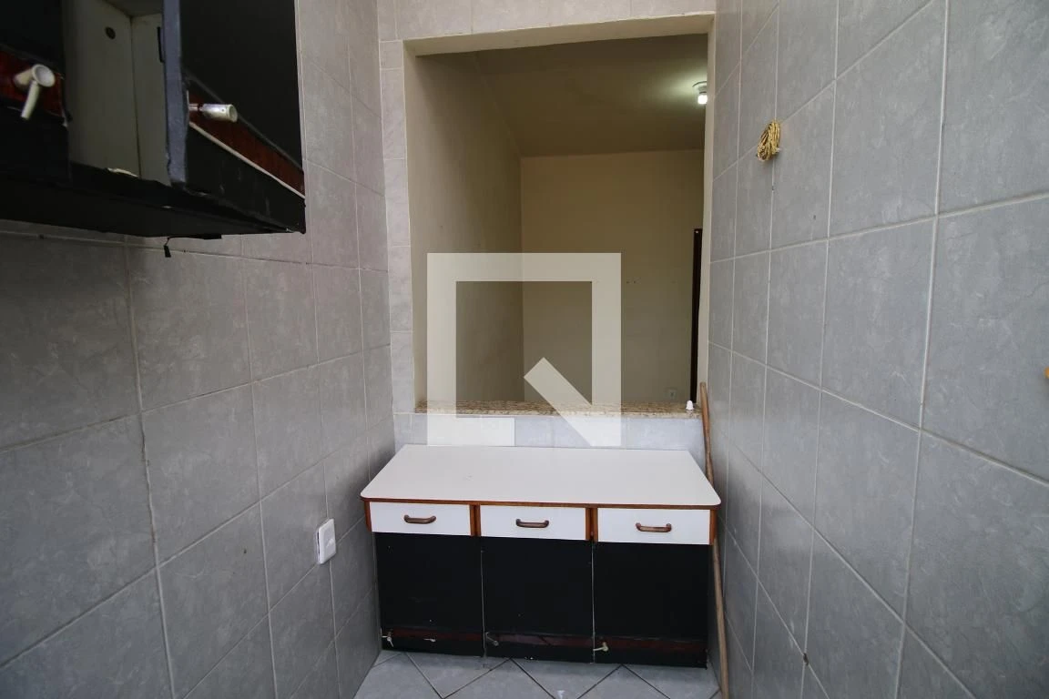 Apartamento para alugar com 2 quartos e 1 banheiro, sem vaga — photo 11