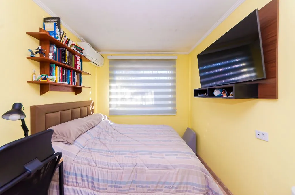 3-bedroom house with a bathtub in Curitiba — photo 10