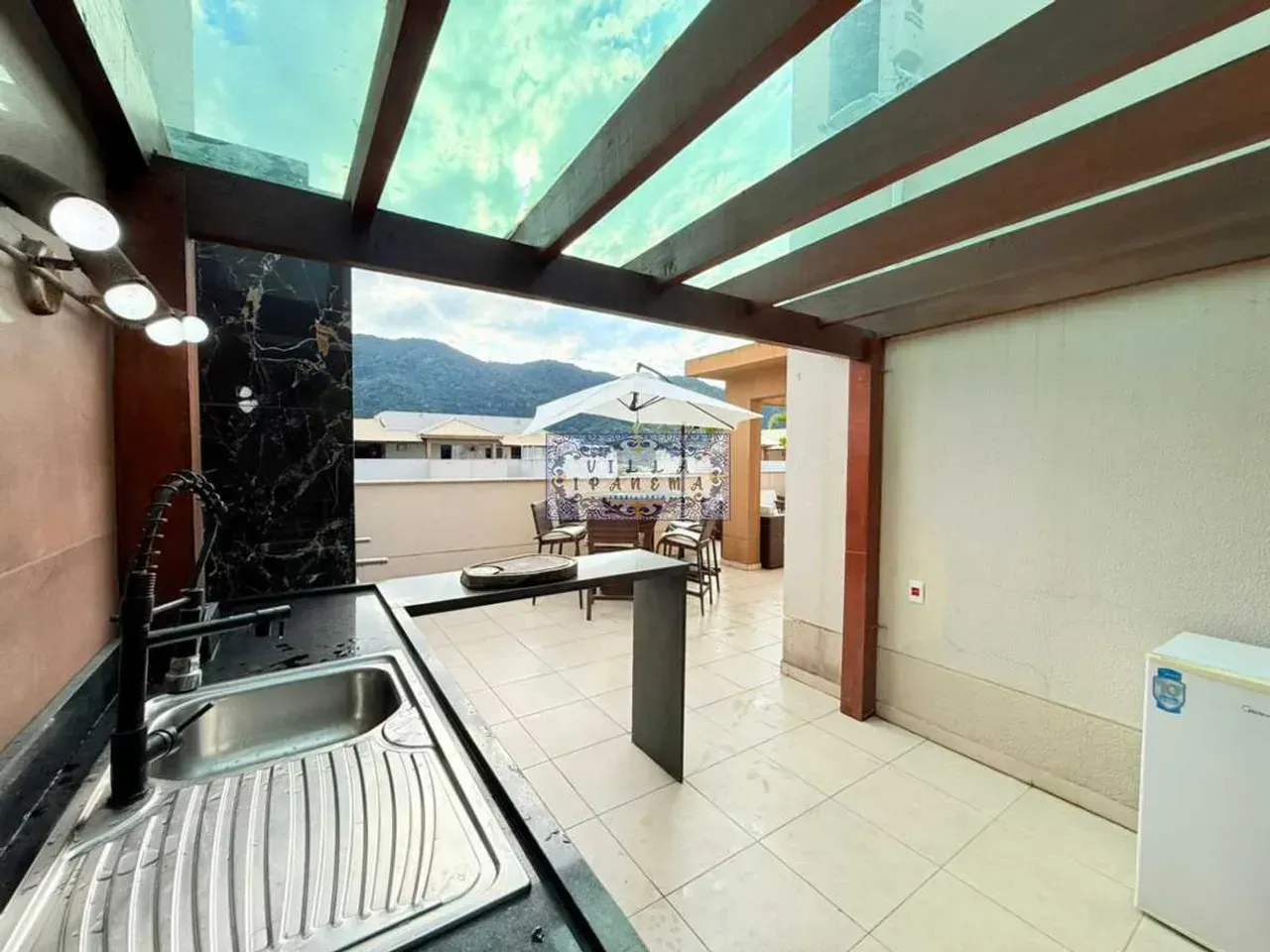 Furnished 3-bedroom duplex with open-plan kitchen — photo 60