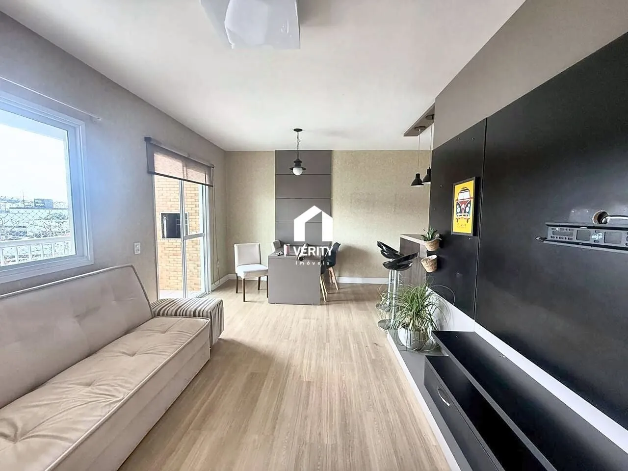 2-bedroom apartment with a washing machine in Florianópolis