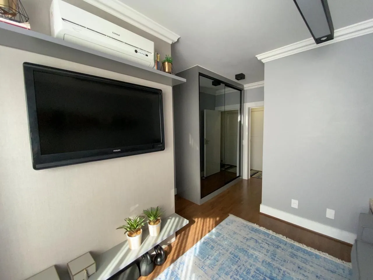 Квартира 300 м² з 3 спальнями-сюїтами та 2 місцями паркування — photo 15