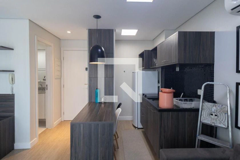 Apartamento mobiliado de 1 quarto em condomínio com academia — photo 2