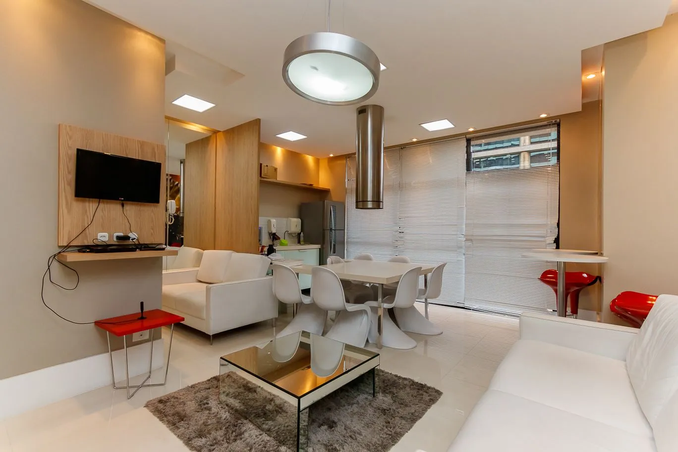 Furnished 1-bedroom apartment with balcony — photo 41