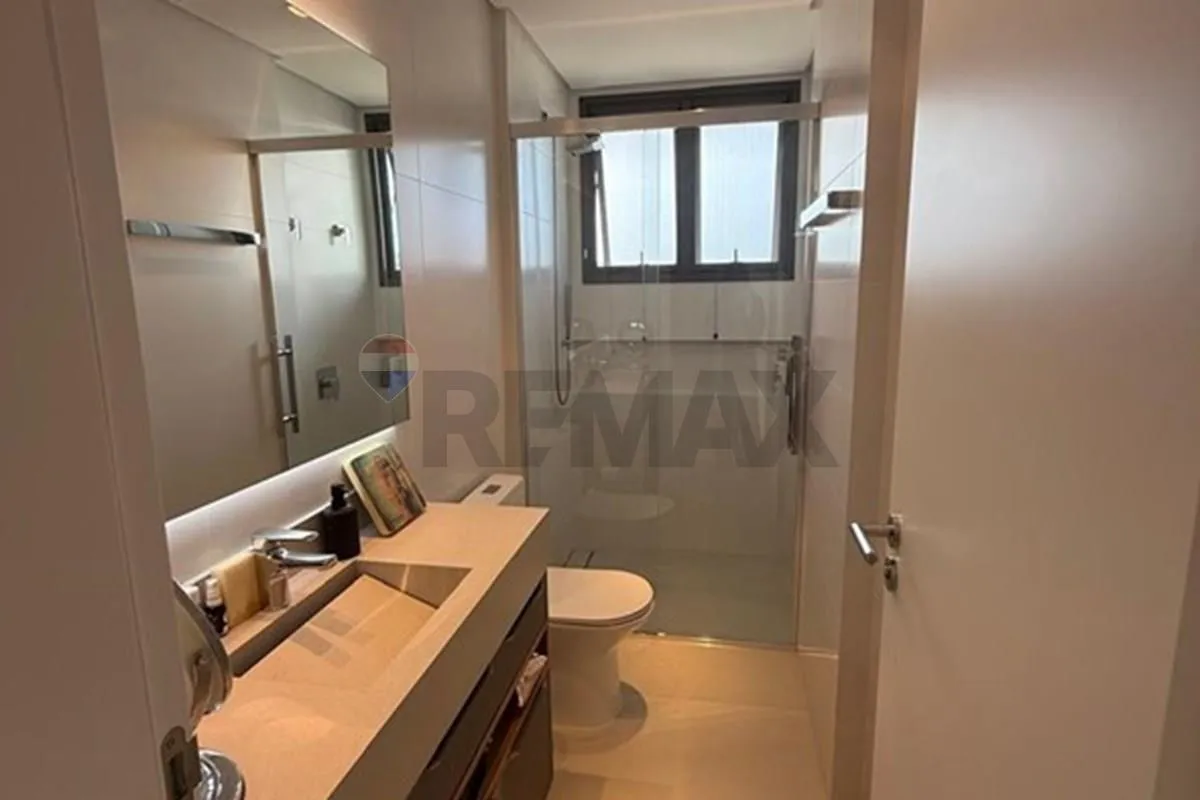 4 quartos e janelas do piso ao teto: apartamento de 235 m² — photo 13