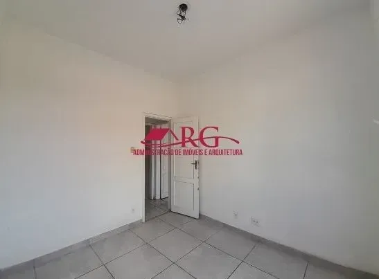 Apartment with 2 bedrooms and a fitted kitchen — photo 15