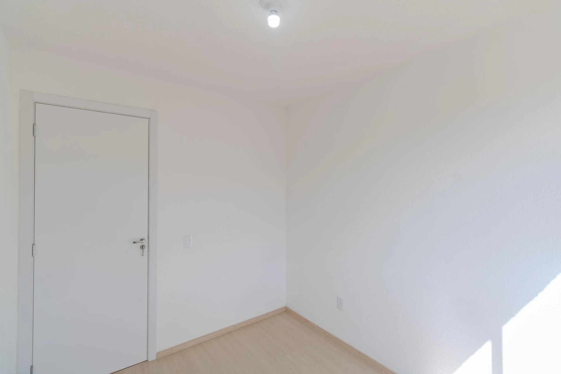 Apartamento de 2 quartos em condomínio com academia — photo 16