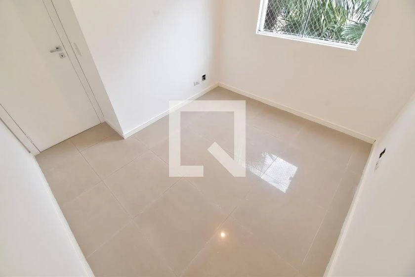 Квартира без мебели с 3 спальнями и кухней открытого плана, 96 м² — photo 28