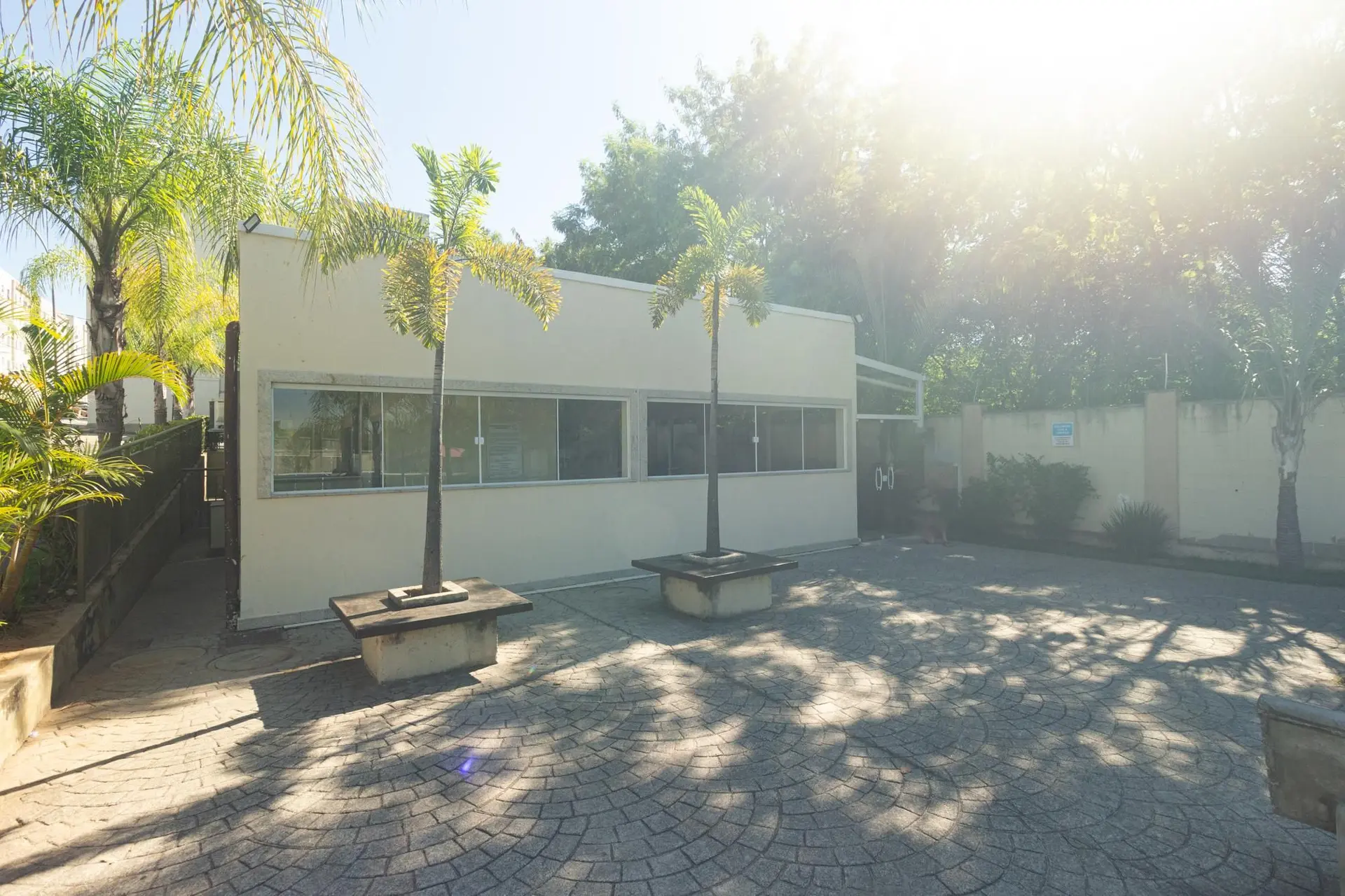 2-bedroom apartment in a building with a pool — photo 10