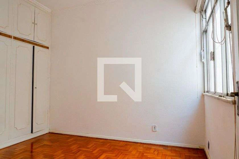 4-bedroom house with private garden and 145 m² — photo 20