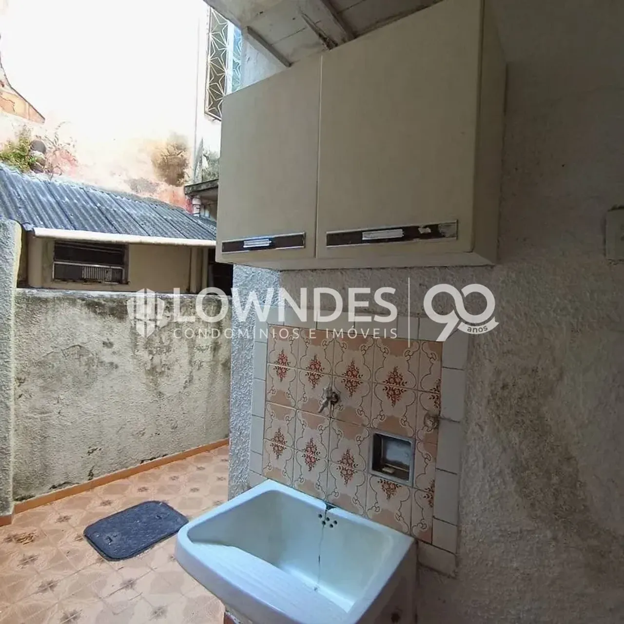 1-bedroom apartment with balcony and no parking — photo 11