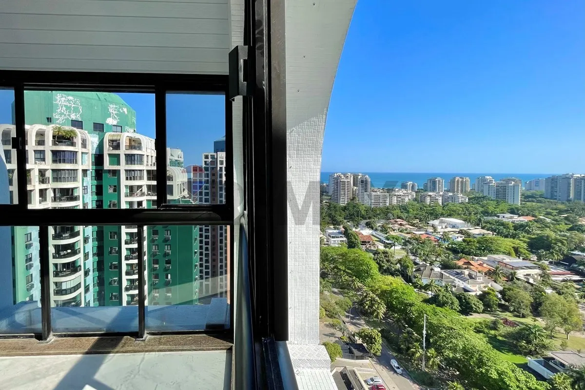 Duplex penthouse with 3 en-suite bedrooms and 200 m² — photo 4
