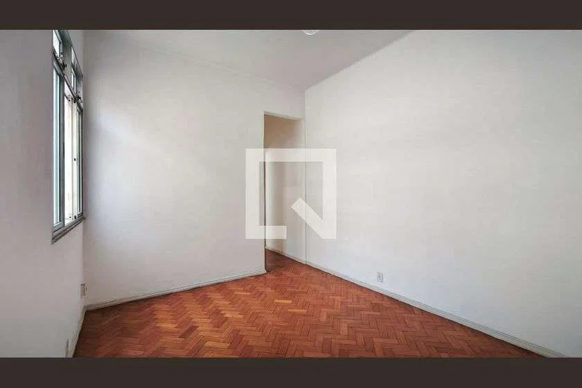 One-bedroom apartment with wood or laminate floors