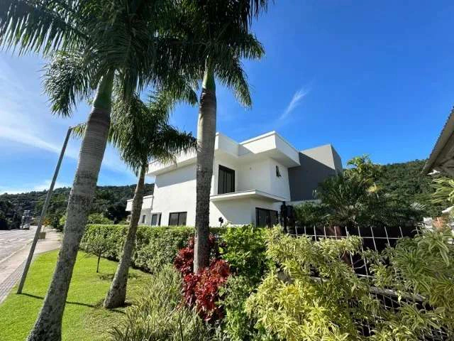 House with 4 en-suite bedrooms and a private BBQ — photo 2