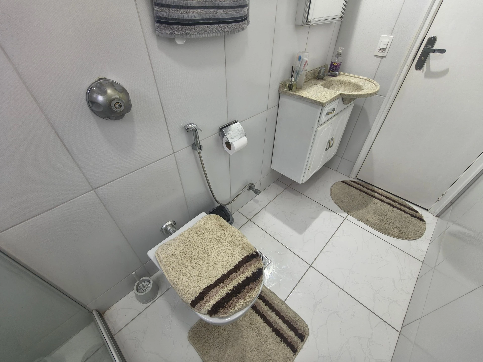 Apartment with 2 bedrooms and a balcony — photo 35